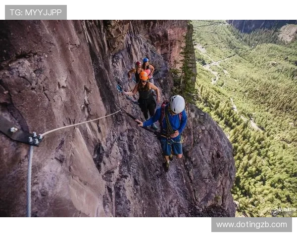 成都攀岩队实力解析：聚焦攀岩运动的崛起与发展
