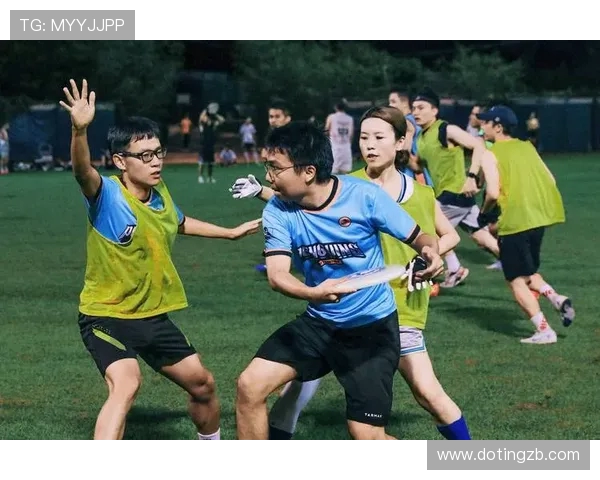 成都飞盘队在滑板精英赛中的心理素质表现分析与点评