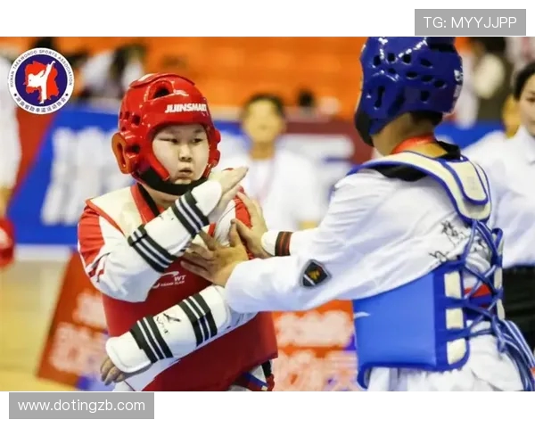 民族足球迎战索尔美洲全力争胜展现团队精神与竞技风采