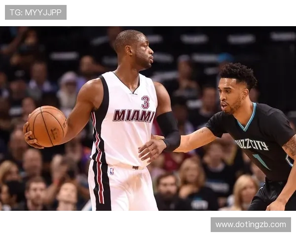 活塞对决黄蜂NBA图文直播精彩瞬间全记录