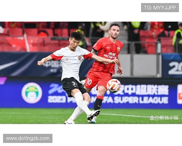 第10轮中超精彩对决青岛队主场迎战广州队全力争胜