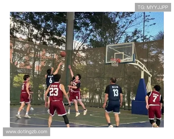 重庆篮球队在全国耐力排行榜中荣获第五名展现出色竞技状态与团队精神 重庆篮球队在全国耐力排行榜中荣获第五名展现出色竞技状态与团队精神