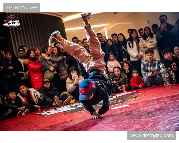 重庆街舞队与上海街舞队赛后复盘分析团队配合与战术执行的精彩对决